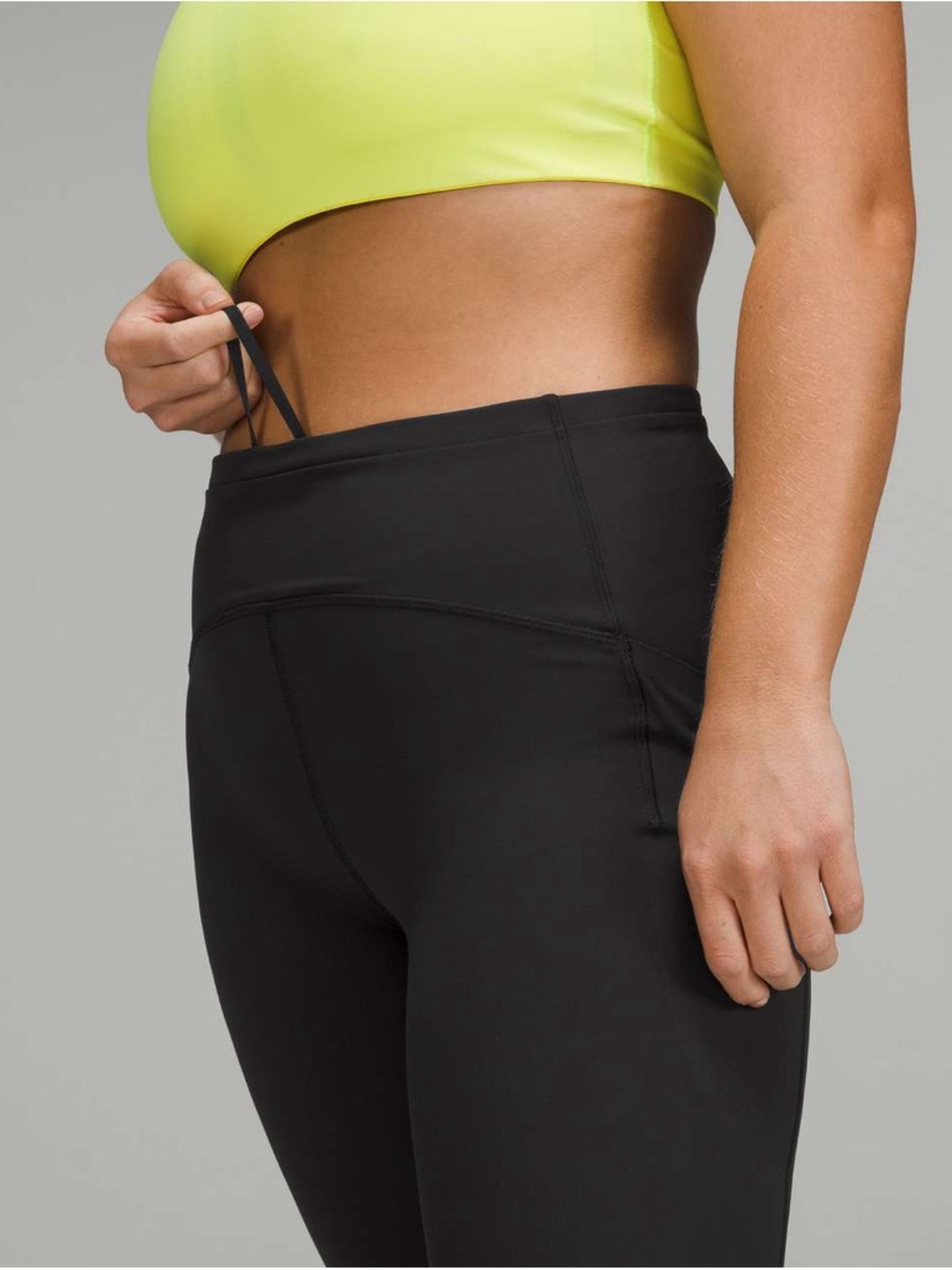 Lululemon‎ Swift Speed High Rise Tight 28" Legging Luxtreme Pockets Black Size 6 - Picture 4 of 14
